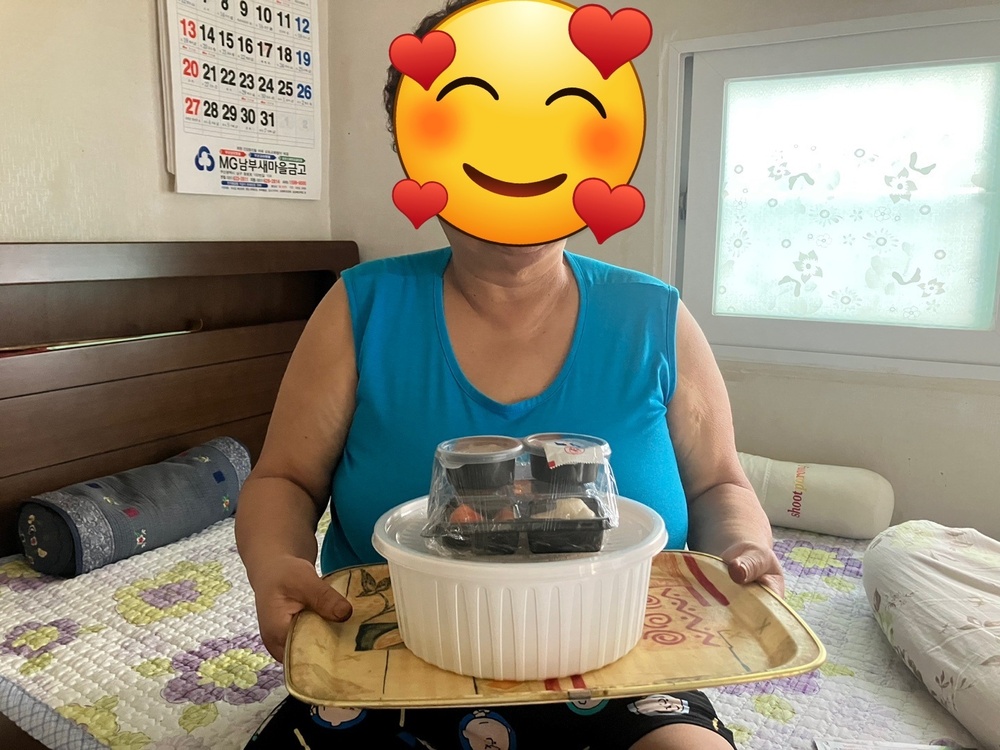 [로운치과, 노인맞춤돌봄서비스 어르신들께 삼계탕 70그릇 따뜻한 후원] 